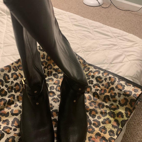 TORY BURCH MARLENE BOOT. - Picture 3 of 7